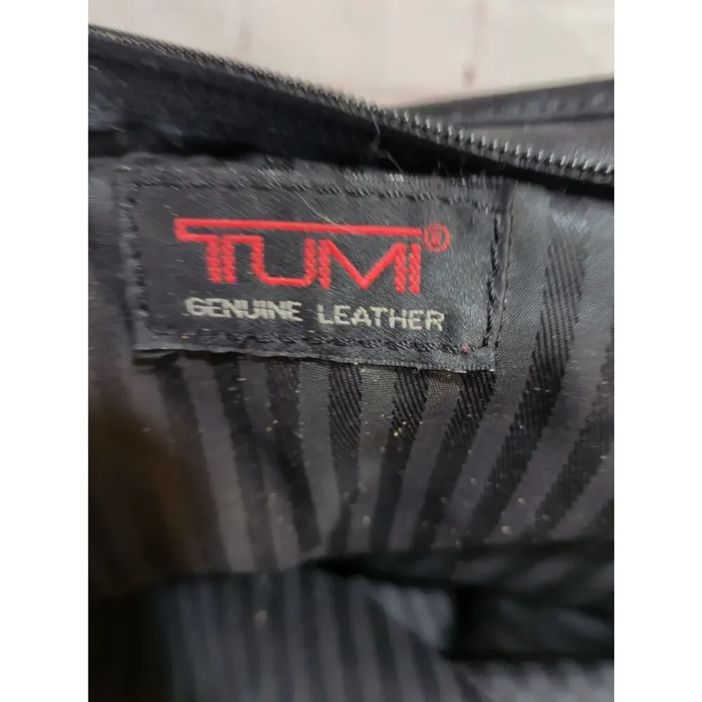 Tumi Black Leather Crossbody Travel Messenger Bag Vertical Organizer Briefcase
